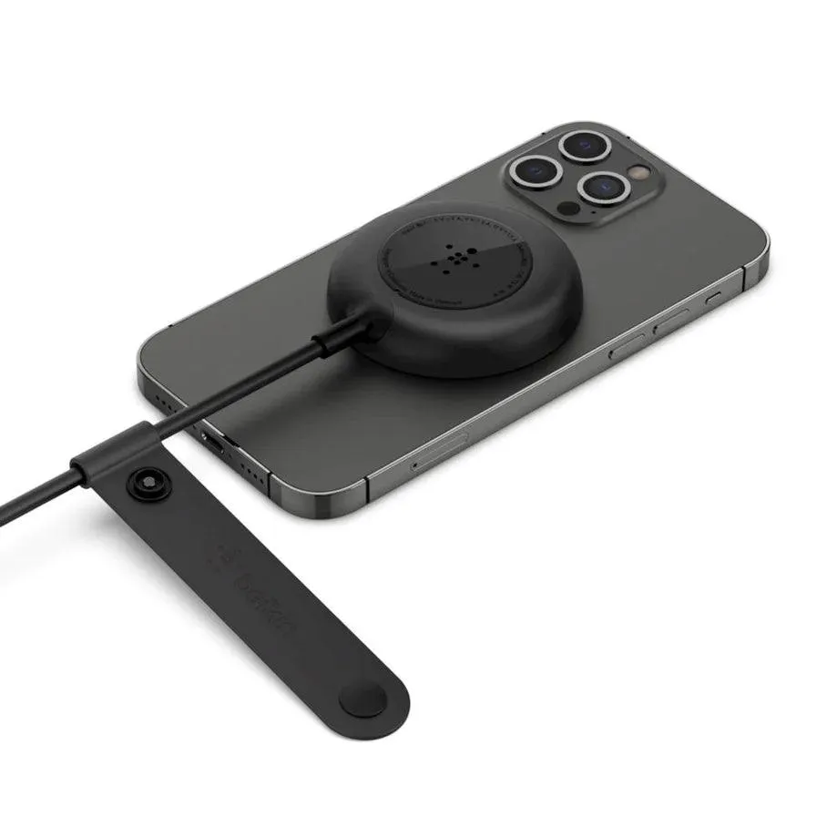 Belkin Magnetic Wireless Charger 7.5W for MagSafe iPhones - Black & White
