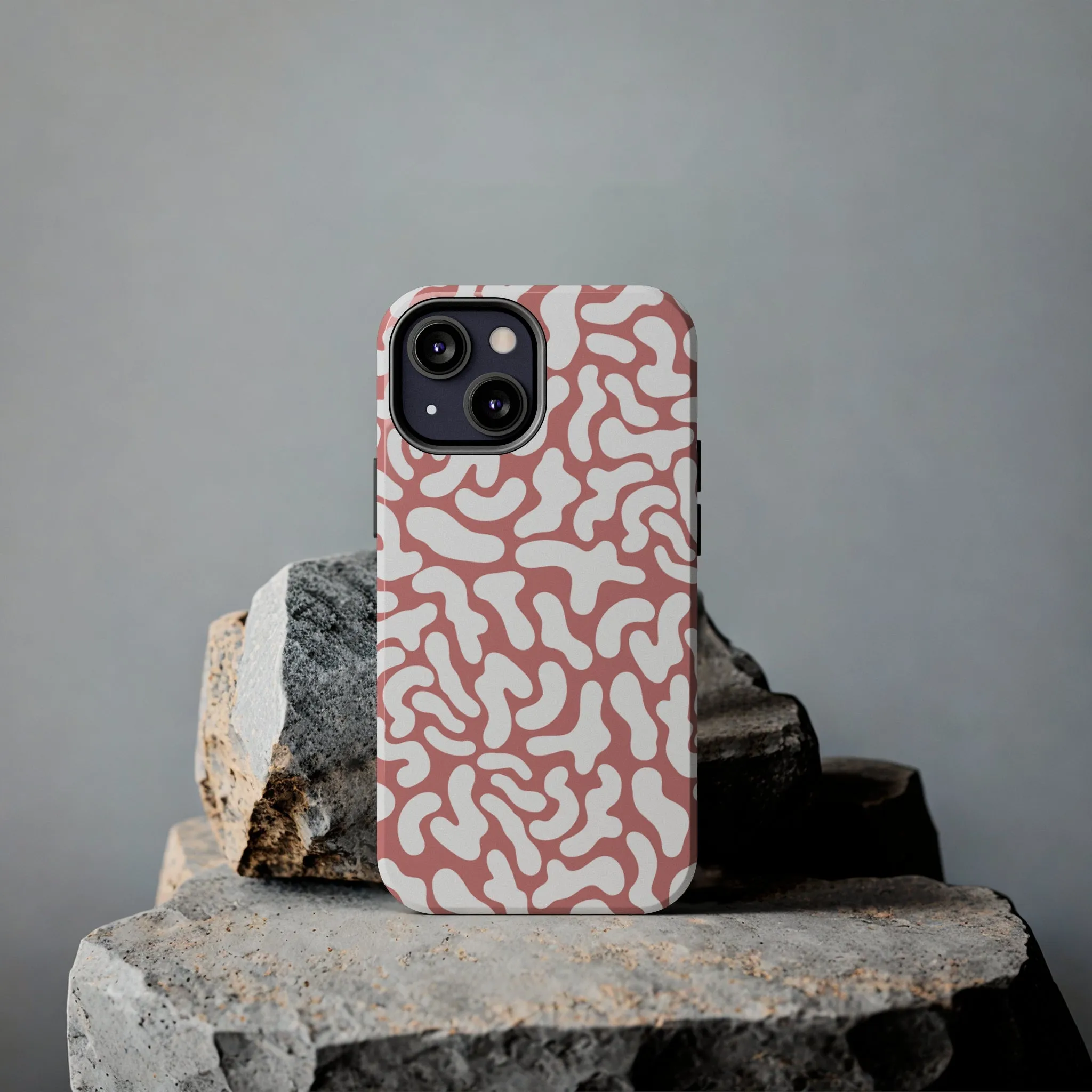 Chic Pink and White Pattern Cell Phone Cover: Stylish Device Protection