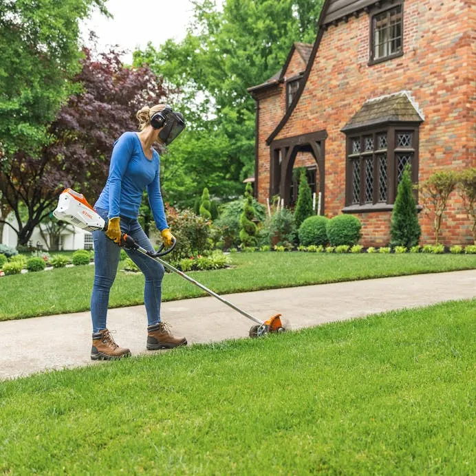 Stihl FCA 135 Cordless lawn edger